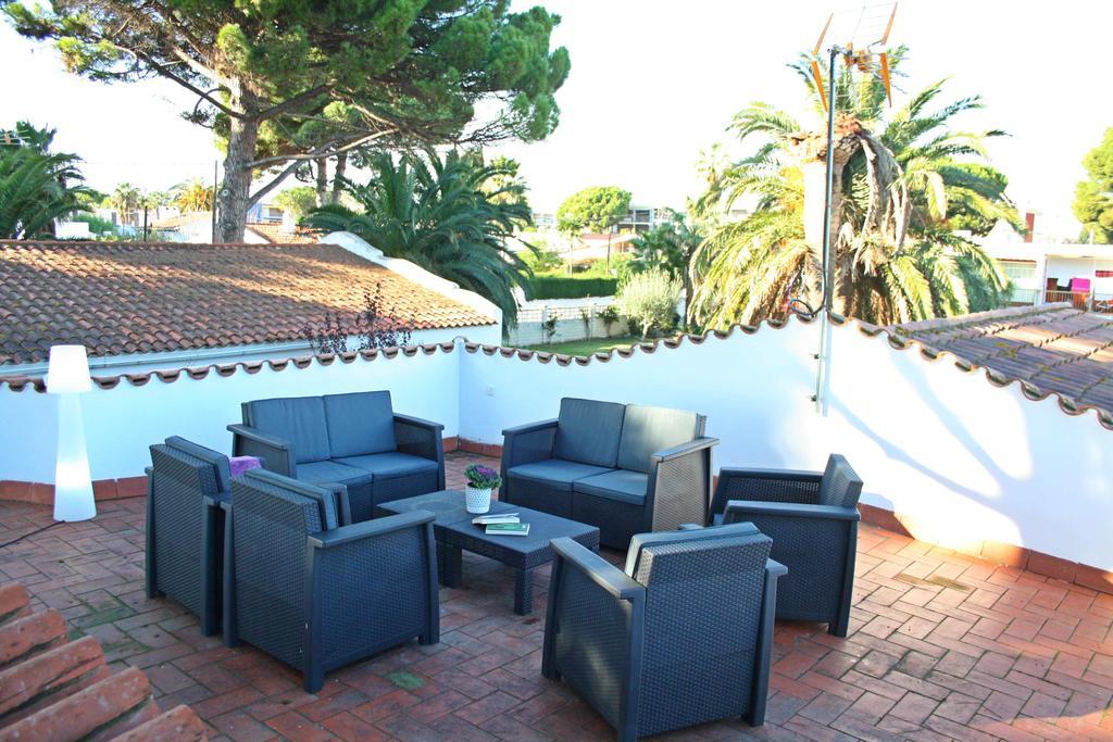 Superb Seafront Villa Cambrils Extérieur photo