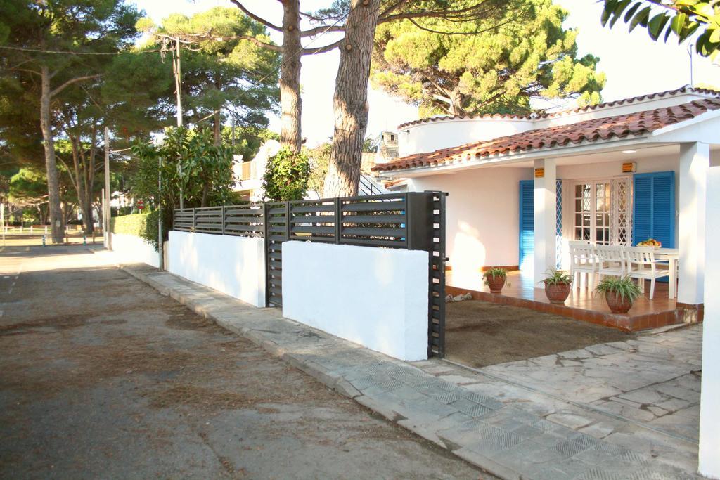 Superb Seafront Villa Cambrils Extérieur photo