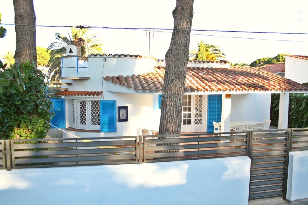 Superb Seafront Villa Cambrils Extérieur photo